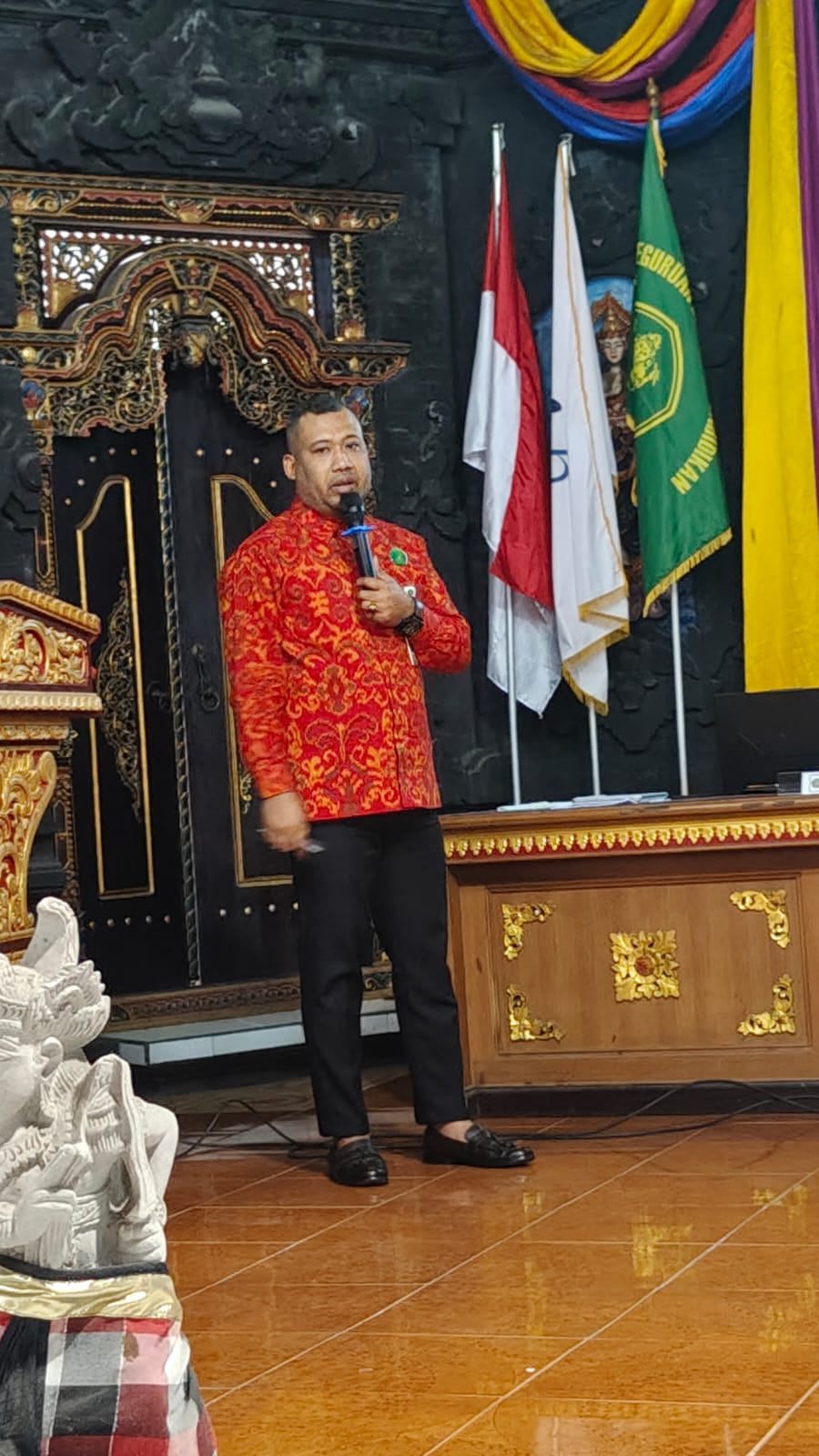 Seminar Rekonstruksi Renstra IKIP Saraswati 