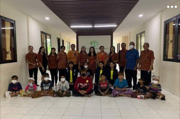 Kunjungan Sosial